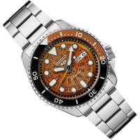 reloj automático hombre Seiko 5 Sports SKX 'Skeleton Style' SRPJ47K1 42.5mm 100m WR - details 1