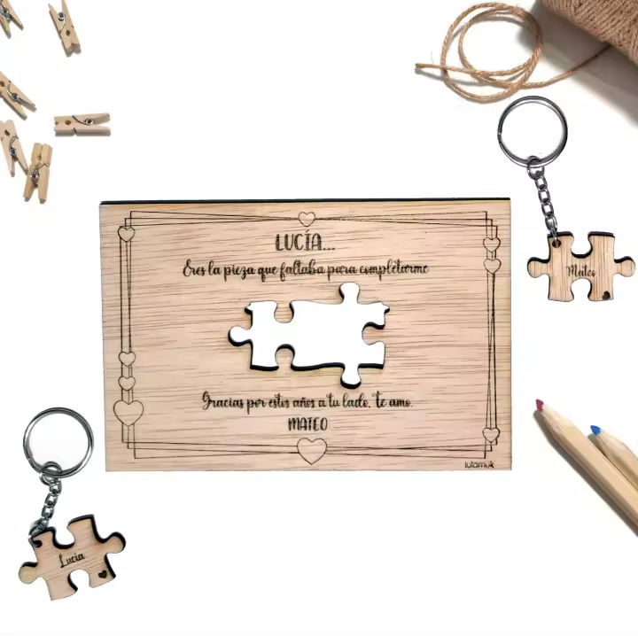 Tarjeta de madera"puzzle" con llaveros | Regalos de san Valentín | Aniversario, tarjeta de amor, tarjeta para novios, novias, cumpleaños | Lulamuk - 1