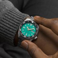 reloj automático buceo Seiko 5 Sports SKX ‘Midi’ Teal SRPK33K1 38mm 100m WR correa de acero - details 3