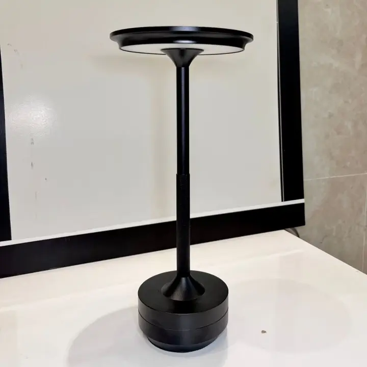 Lámpara De Mesa Recargable Inalámbrica Para Dormitorio Lámpara De Tocar USB-C Creativa Para Camping Y Escritorio Negro Moderno Dimmer - 1