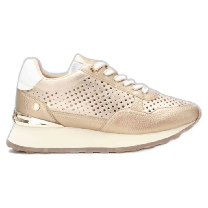 Zapatillas XTI  para mujer en color dorado - 1
