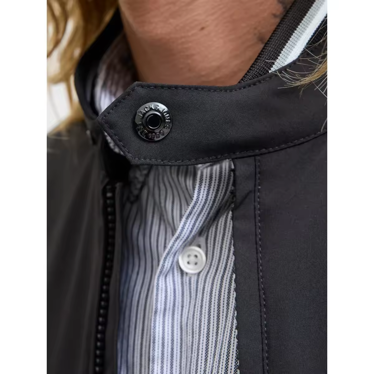 Chaqueta  Jack & Jones Brook bomber 12279257 negro (black) - details 3