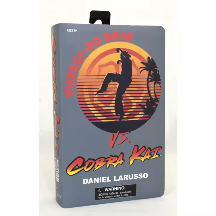 Figura diamond select toys vhs cobra kai daniel larusso san diego comic con sdcc 2022 exclusivo - 1