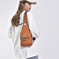 Bolso bandolera para hombre, bandolera de piel sintética, impermeable, para hombre y mujer, mochila informal de viaje para senderismo y ciclismo. - details 1