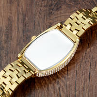 Reloj De Lujo Para Hombre Con Cristales Iced-Out Tonneau Dorado Reloj De Cuarzo Con Pulsera De Acero Inoxidable Moda Diamante Analog Clock - details 8