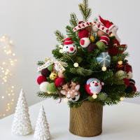 Mini Coronilla De Navidad Hecha a Mano Con Bolitas De Lana Y Campana Decoración Para Niñas Corazón De Navidad - details 4