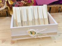 Lote de 40 abanicos de madera de bambú y papel en caja de madera decorada - regalos para invitados de boda, comuniones, bautizos, aniversarios, Detalles de boda y regalos de celebración para eventos - details 2