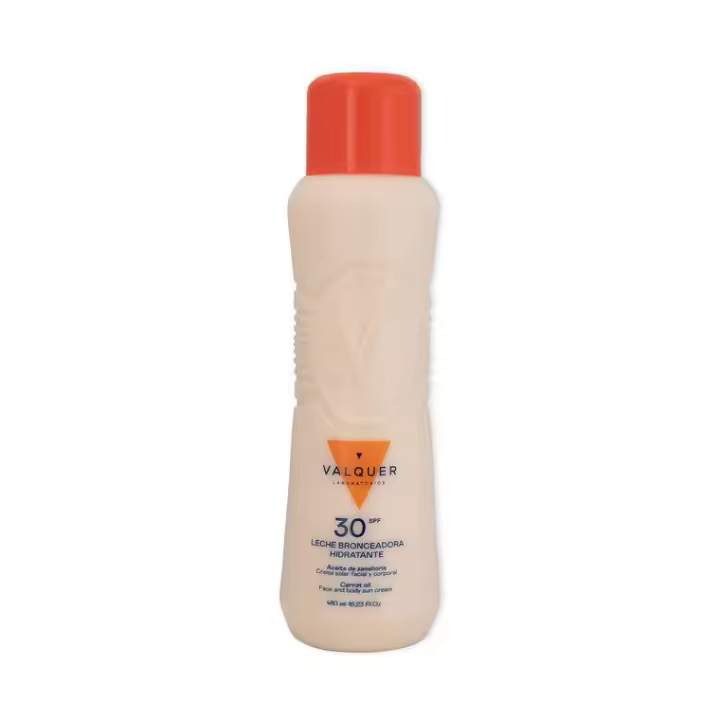 Leche hidratante bronceadora de zanahorias facial y corporal SPF 30 / SPF 50 - 480 ml - Valquer Laboratorios -  Su composición renovada no solo hidrata la piel facial y corporal, sino que la broncea progresivamente, aportando un tono luminoso. - 1