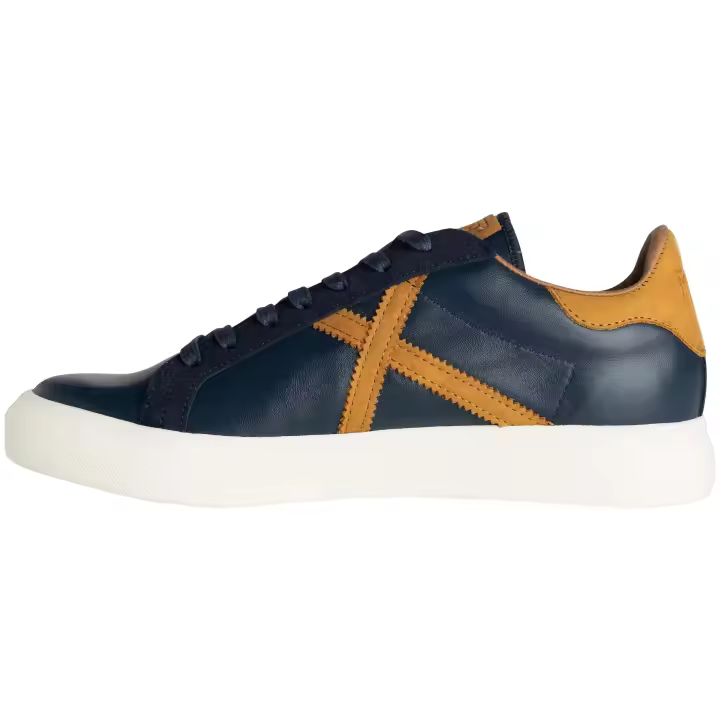 Casual marca Munich modelo 8080082 para calzado hombre en color azul - 1