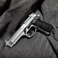 Mini Pistola De Aleación 1:3 92F Llaveañera Desmontable Pistola Falso Para Colección Pendantes Para Bolsos Juguetes Para Adultos Y Niños Desde 14 Años - details 0