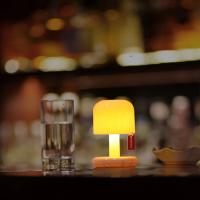 Lámpara De Mesa Creativa En Forma De Setas Mini LED Recargable Para Decoración De Habitación Y Sala De Estar Regalo Para Niños Luz Nocturna De Color Atardecer Para Mesita Del Dormitorio - details 9
