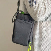 Bolso De Hombro Minimalista De Nylon Para Mujer Bolsa Cruzada Con Cremallera Y Cordón Estilo Fashion Cute Bolsas Para Teléfono - details 5