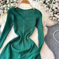 Vestido Largo Elegante Para Mujer Con Mangas Flared Y Volantes Cuello V Solido Bodycon Para Fiesta Y Oficina Polyester Mid-Calf - details 4