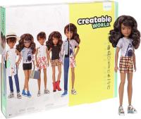 Creatable World ,Figura Unisex, muñeco inclusivo articulado, pelucas castañas con rizos y accesorios Mattel GGT68 - details 5