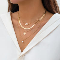 Collar De Encanto Con Flor De Tela Multicapa Lacteo Para Mujer Cadena De Serpiente Imitación Perla Joyería De Fiesta Para Dama - details 9