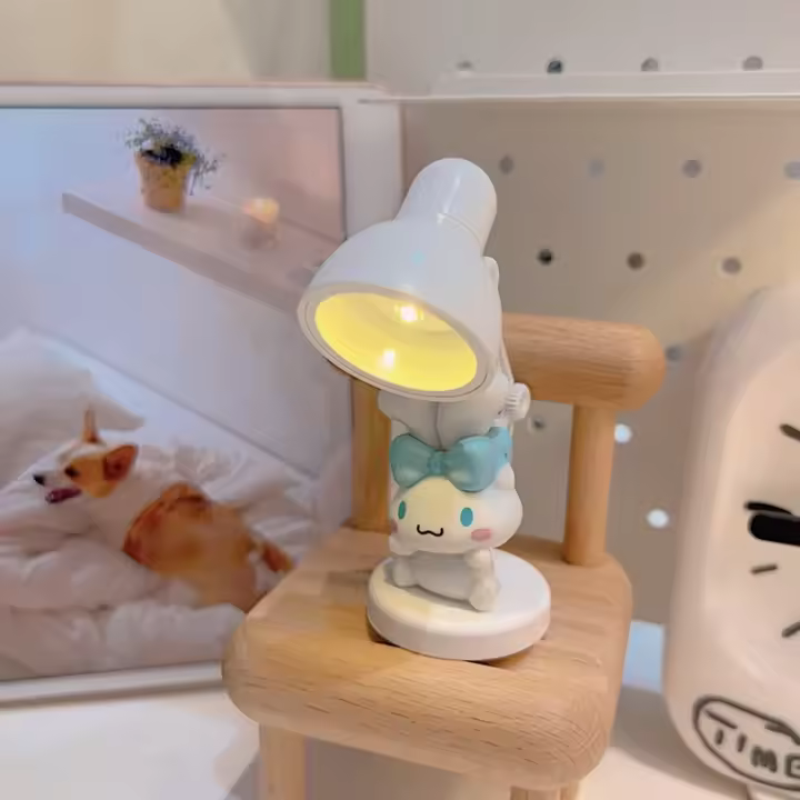 Lámpara De Escritorio Mini Cartoon Sanrio Kuromi Melody Pochacco Para Decoración De Mesa Regalo De Cumpleaños Para Niñas Luz Nocturna DIY - 1