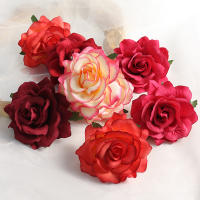 2/5Pcs Rosas Artificiales De 11CM Para Decoración De Hogar Y Jardín Decoración De Boda Y Fiesta Accesorios Para Manualidades - details 1