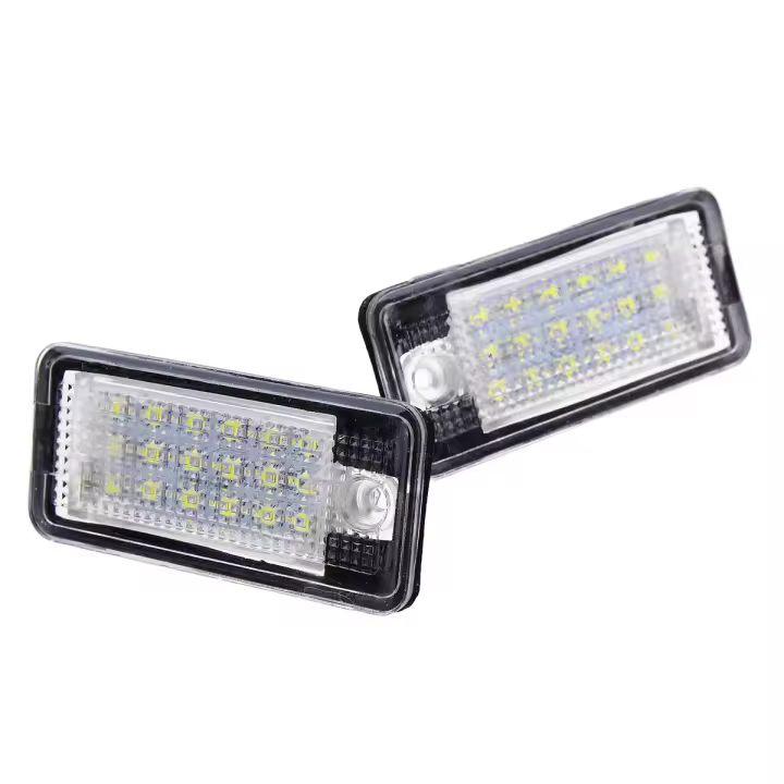 Luz De Placa De Matrícula 18LED Error Free Para Audi A3 S3 A4 B6 A6 S6 A8 RS4 8E0807430A 8E0807430B 8E0943021B 8E094302 2pcs Accesorios De Coche - 1