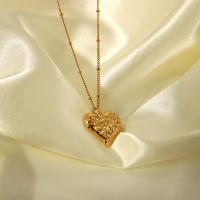 Encanto Collar de acero inoxidable con colgante en forma de corazón para mujer, documento dorado - details 1