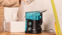 Bamba ToothCare 1200 Jet Pro. Irrigador Bucal con 7 Boquillas, Hasta 1250-1700 pulsos por minuto, Pantalla LED, Capacidad 1000 ml, 10 Ajustes de presión, IPX4, Desinfección con luz UV - details 1