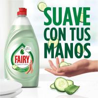 Fairy Limpieza Y Cuidado Aloe Vera Y Pepino Lavavajillas Líquido Con Protección De La Dermis Beneficia La Piel Y Combate La Grasa 16x520ML - details 1