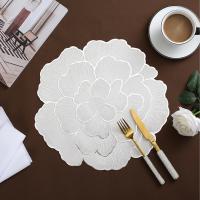 1pc Creativo Peony Estilo Nórdico Tapete De Mesa Decorativo Con Estampado Dorado PVC Antideslizante Impermeable Aislante De Calor Para El Hogar - details 0