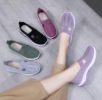 2025 new sports style women's shoes, women's breathable warp knitted women's shoes, lace-up sports shoes Summer breathable soft sole middle-aged and elderly mother shoes - details 7