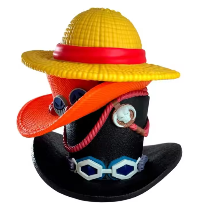 Figura Hucha One Piece Pila Sombreros Luffy Ace Sabo Plastoy - 1