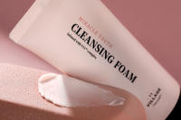 Village 11 Factory - MIRACLE YOUTH CLEANSING FOAM (100ml) – Espuma limpiadora suave que hidrata y protege la piel - details 2