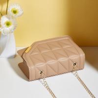 Bolso De Hombro Para Mujer De Lujo Negro En Cuero PU Con Patrón Cuadriculado Y Borla Bolso Bandolera Suave Con Cierre Hasp - details 5