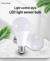 VzzUoo Bombilla LED E27 Sensor De Control 12W 9W 7W AC85-265V Luz De Día Y Noche Para Jardín Patio Puerta Inteligente Para Sala De Estar - details 0