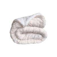Manta Gruesa de Sofá y Cama Corazones en Color Marfil – Sedalina Suave con Sherpa, Calidez Garantizada- Mercatienda - details 2