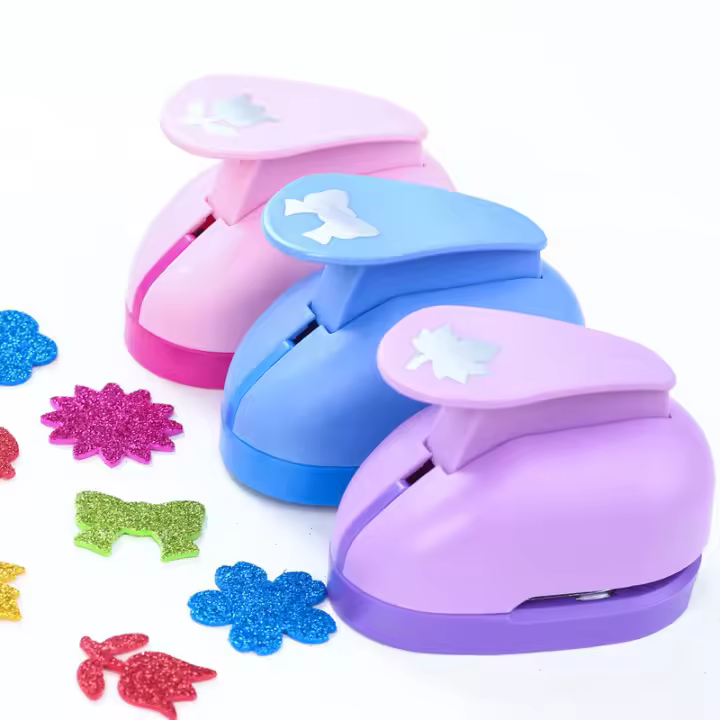Máquina De Embossing DIY 15mm Cortadora De Agujeros Para Scrapbooking Hecho De Plástico Color Aleatorio Herramienta De Manualidades - 1