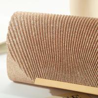 Bolso De Noche Elegante Y Moderno 2023 Para Novia Y Damas De Honor Cierre De Cadena Bolso De Mano Para Mujer Material Principal Poliéster Estilo Inglés - details 13