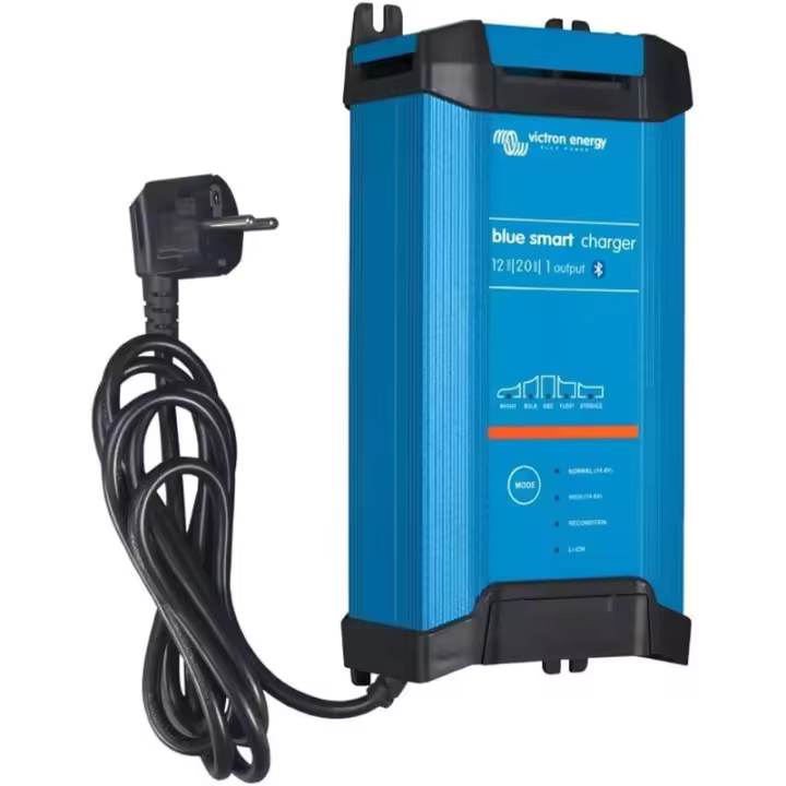 Victron Energy Blue Smart IP22 12V/20A - 1