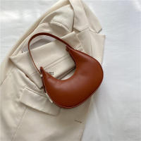 Bolso De Hombro Para Mujer Yogodlns Nueva Primavera Color Sólido Forma De Media Luna Lujo PU Cuero Bolsos Versátiles Con Funda - details 13