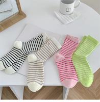 Calcetines De Mujer Coloridos Y Estampados De Primavera Y Verano Calcetines Deportivos Transpirables De Pies Altos Suaves Para Niñas - details 3