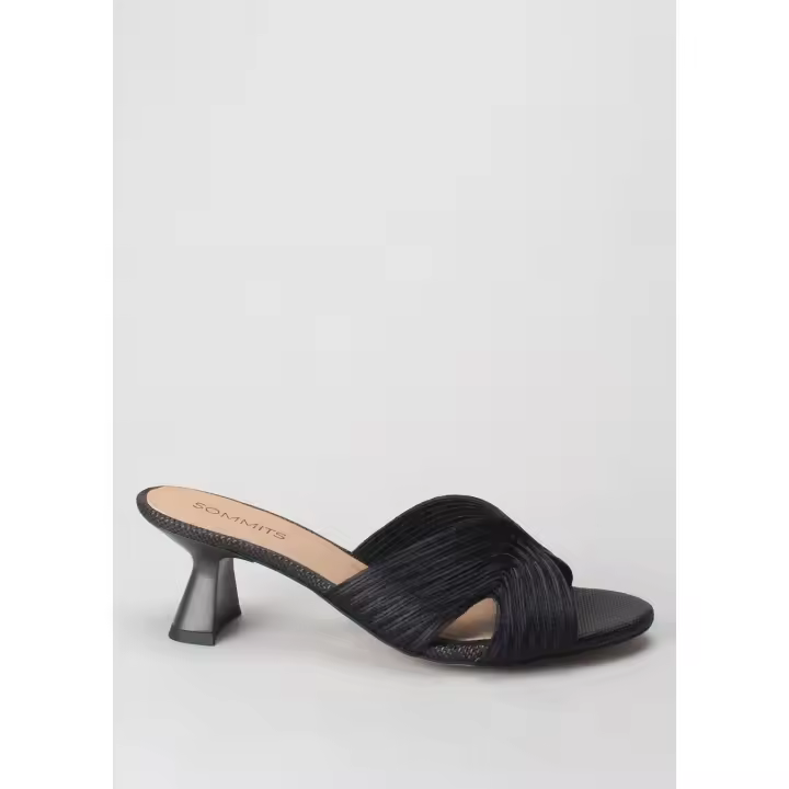sandalia bordado negro SOM MITS - 1