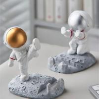 Soporte De Teléfono Móvil En Estilo Nórdico Con Astronauta Juguete De Resina Decoración De Escritorio Oficina Regalo Para Niños - details 1