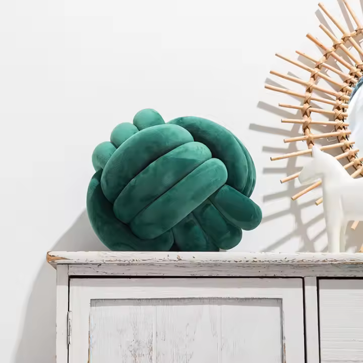Cojín Redondo De Navidad Decorativo Hecho a Mano Suave Y De Terciopelo Para Adorno Del Hogar Y Cama Estilo Americano - 1