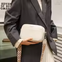 Bolso cruzado de piel auténtica para mujer, bandolera de diseñador de lujo, Color sólido, 100%, 2023 - details 15
