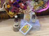 Regalos para invitados de boda lote de 10 miniaturas de 5 cl con baraja de cartas en bolsa de regalo y tarjeta de agradecimiento con mensaje para los invitados de boda comuniones bautizos aniversarios rua crema hierbas Malibú - details 3