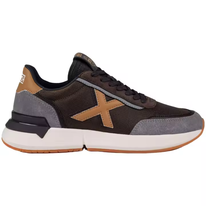 Zapatillas MUNICH Versus 82 para hombre en color marron - 1