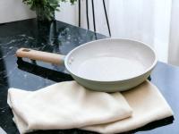 Set de 3 Sartenes Cocina con Revestimiento Antiadherente para Inducción ELEGANTECO | Modelos y Tamaño a Elegir Ø20/22/24/26/28/30/32 cm | Mango Soft-Touch | Juego de Sartenes | Libre de PFOA - Happy Friends - details 5