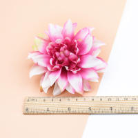 100pcs Gerberas De Seda 10CM Para Decoración Navideña Boda Scrapbooking Regalos De Festival Adornos De Cabeza Fotografía Props Caja De Caramelo - details 5