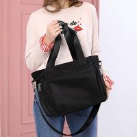 Bolso Grande Para Mujer Estilo Sencillo Y Elegante De Nailon Ligero Y Versátil Bolso De Hombro Único Bolso Casual De Mano - details 2