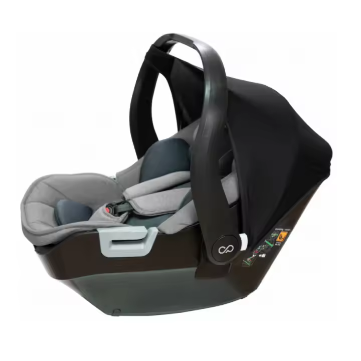 Silla de auto Play NEOTION I-SIZE, apta hasta 87 cm, con estructura reforzada, anclaje seguro y materiales acolchados para el bienestar del bebé. - 1