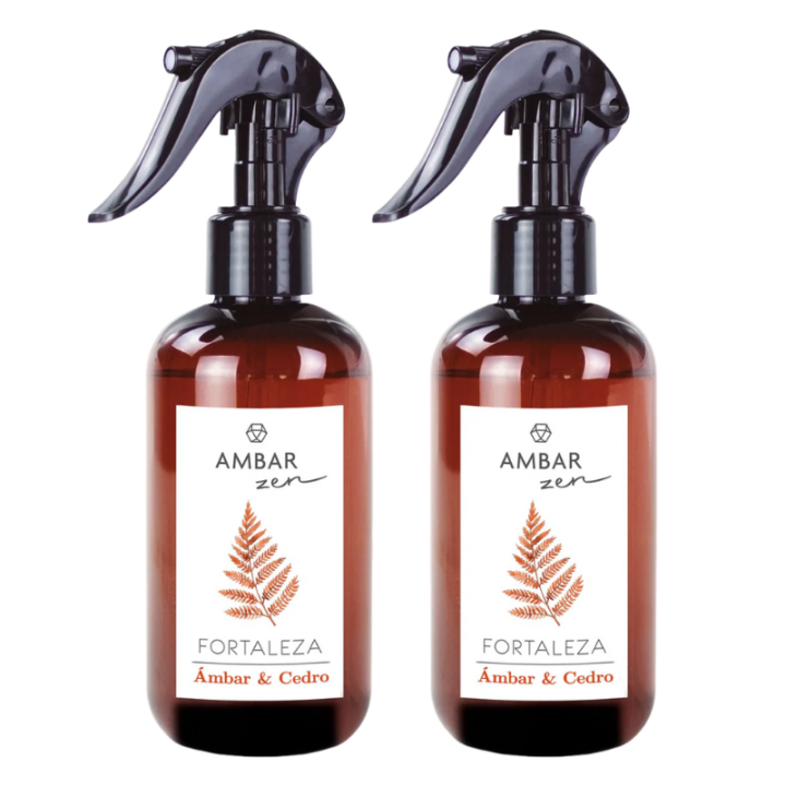 LILI HOME Pack de 2 Sprays Hogar Ambar y Cedro 225ml y más combinaciones para elegir. Ambar Zen Una fragancia ambarada y oriental que comienza con notas frescas y coníferas que van adquiriendo un acento especiado con cierto toque floral en el corazón.