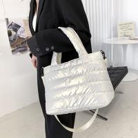 Bolso De Hombro De Nylon Puffer Para Mujer Invierno Bolso De Mano Chic Cuadrado Suave Cierre De Cremallera Estilo Versátil - details 26