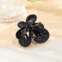 AWAYTR Clip Para El Cabello Vintage Con Mariposa Hueca Y Cristales Para Mujer Accesorio De Cabello Moda Brillante Con Rhinestones - details 3